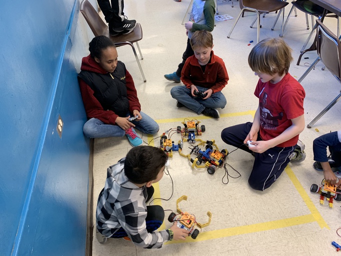 Robotic half day camp Dec 27-31 Battle Robot (2021-12-27 - 2021-12-31)